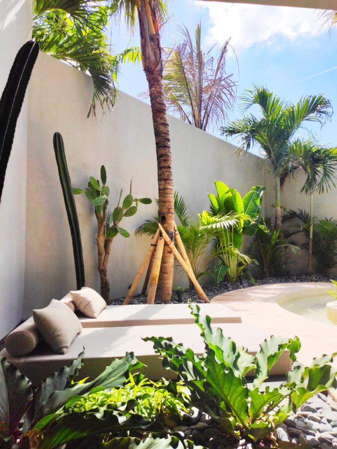 Villa Feh Bali By House Of Winds - Neo Tropical Eden Near Canggu Kerobokan Dış mekan fotoğraf