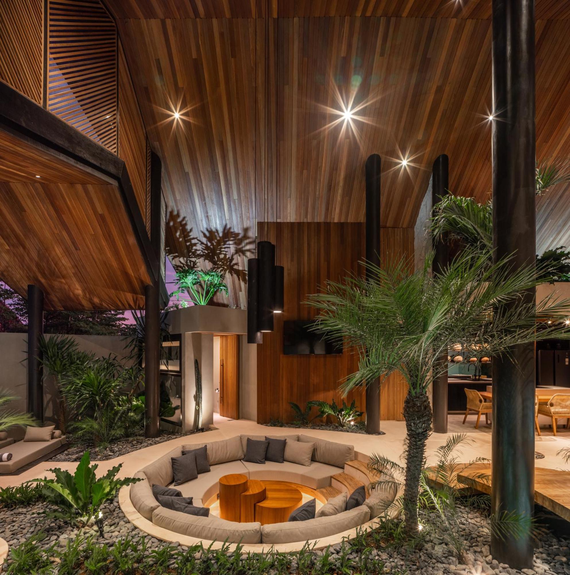 Villa Feh Bali By House Of Winds - Neo Tropical Eden Near Canggu Kerobokan Dış mekan fotoğraf