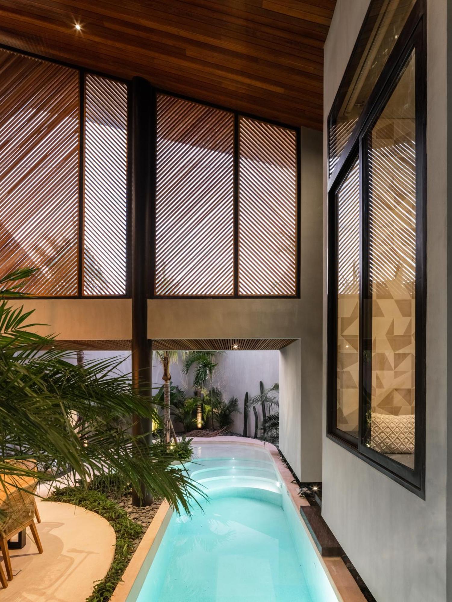 Villa Feh Bali By House Of Winds - Neo Tropical Eden Near Canggu Kerobokan Dış mekan fotoğraf